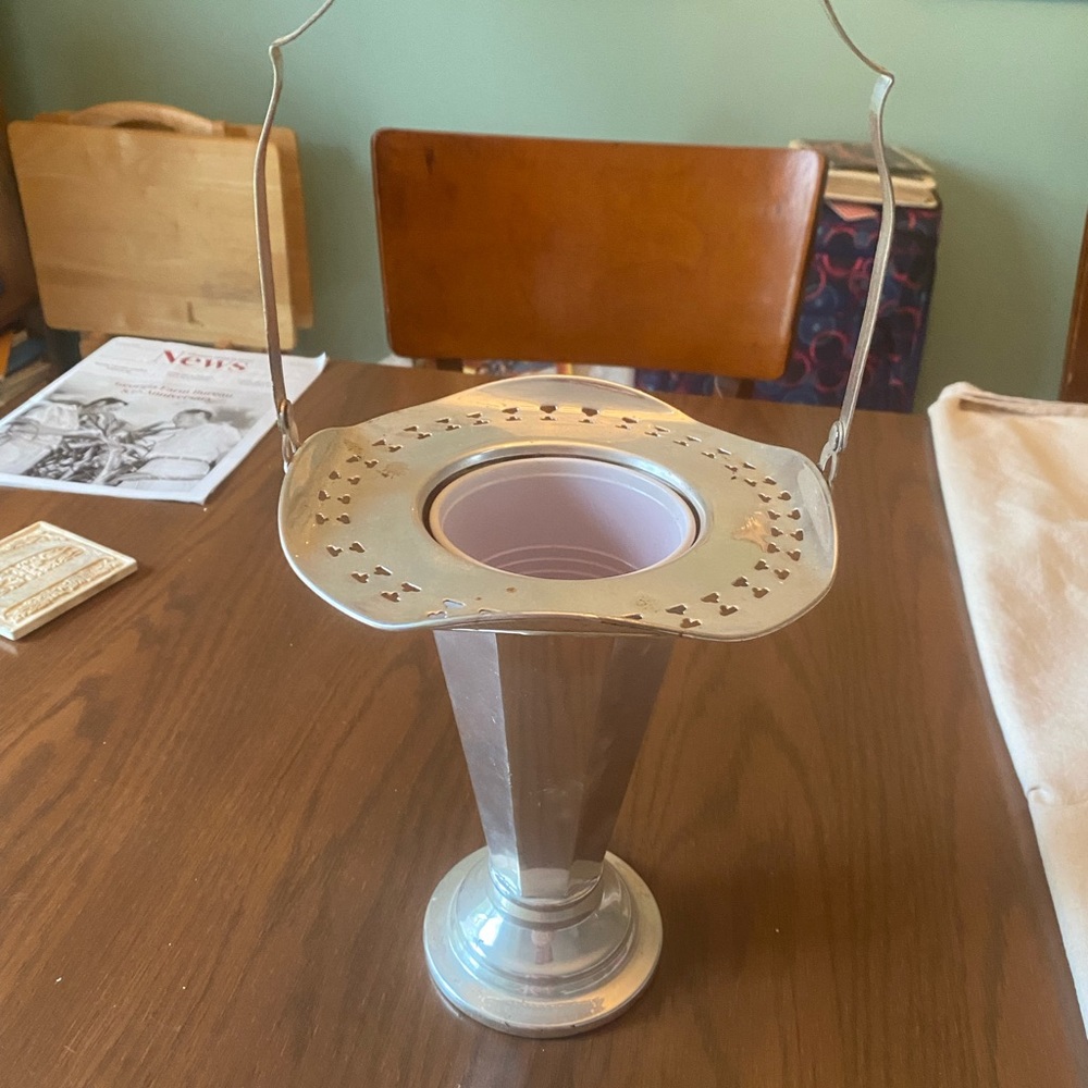 Aluminum/Tin? Basket for floral arrangement